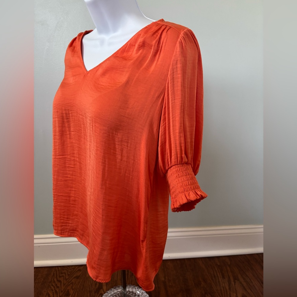 Women's V-Neck Puff Sleeve Top in Orange